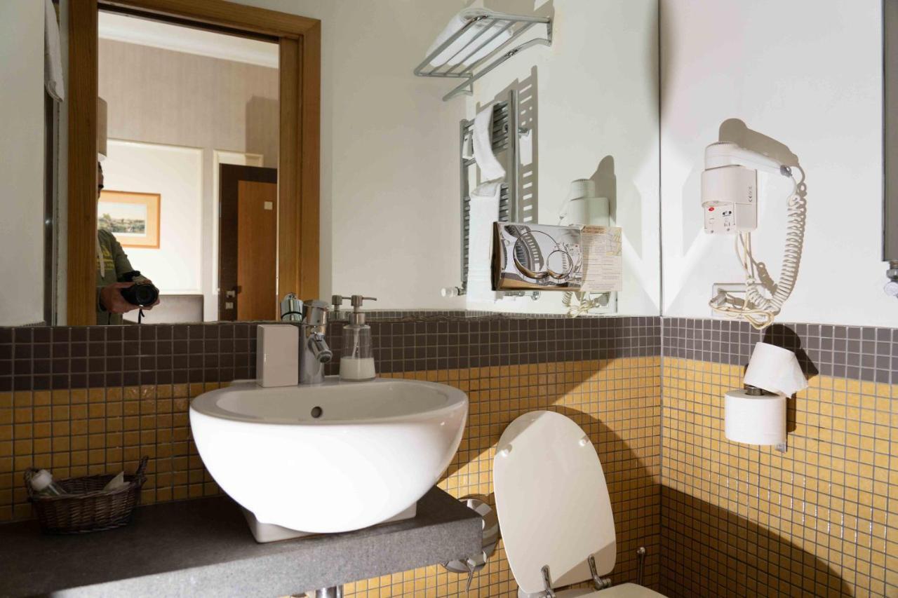 Domus Cavour Guest House Rome Exterior photo