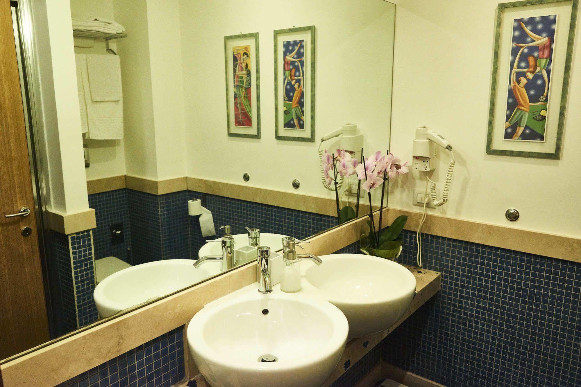 Domus Cavour Guest House Rome Exterior photo